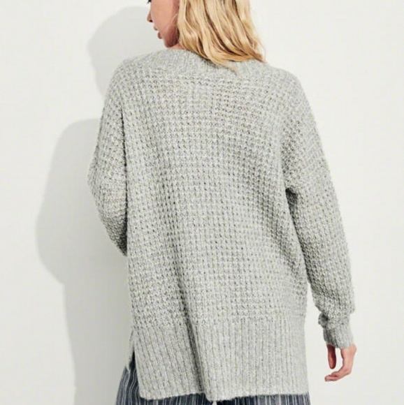 ⚠️LAST ONE⚠️NWT HOLLISTER OVERSIZED COZY SWEATER - Picture 3 of 6